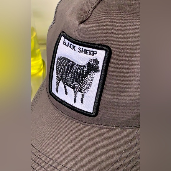 Unisex Adult One Size NOT GOORIN BROS Animal Farm Black Sheep Trucker Cap Hat - Picture 14 of 16